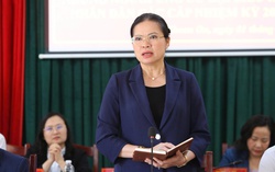 Phó Chủ tịch - Tổng Thư ký UBTƯ MTTQ Việt Nam Hà Thị Nga tiếp xúc cử tri tại Lai Châu