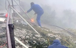 Quảng Ninh: Kịp thời gia cố lan can các khu vực nguy hiểm trên chùa Đồng-Yên Tử