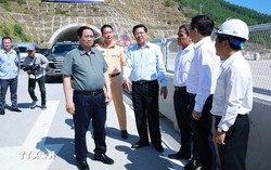 Thủ tướng Phạm Minh Chính kiểm tra các dự án giao thông tại khu vực miền Trung