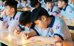 Cùng học trò rời xa thế giới ảo, bày tỏ lòng biết ơn gia đình