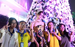 Triển lãm "Hoa và Rác" 2026 gây ấn tượng với giới trẻ TPHCM