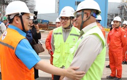 Chủ tịch Tổng LĐLĐ Việt Nam thăm, động viên người lao động tại Trung tâm Điện lực Quảng Trạch