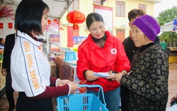 Gần 897 tỷ đồng từ "Tết Nhân ái" hỗ trợ hơn 1,55 triệu người khó khăn