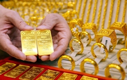 Giá vàng giảm về vùng thấp nhất trong 1 tháng qua