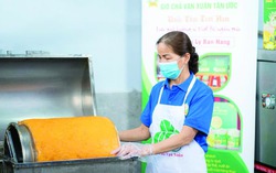 Người phụ nữ tạo sức sống mới cho làng nghề giò chả 
nổi tiếng Hà thành