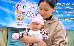 Người mẹ trẻ và nỗ lực từng ngày để cứu con thơ