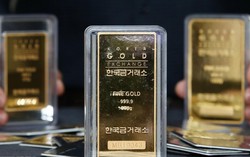 Giá vàng phục hồi sau tuần giảm mạnh nhất trong 40 năm