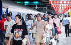 Từ 26/3, giá vé hành khách đi tàu hoả tăng thêm 3%