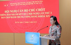 Chủ tịch Hội LHPN Việt Nam Lê Thị Thủy thông báo kết quả Hội nghị Trung ương 2 khóa XIV