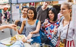 Du khách Việt lọt top "tín đồ” du lịch ẩm thực hàng đầu châu Á