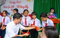 Những lớp học miễn phí của người thầy từng mất ký ức