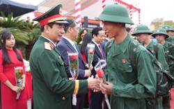 Đại tướng Phan Văn Giang sử dụng tiếng Tày động viên tân binh nhập ngũ