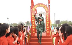 Phụ nữ Sơn La tiếp sức cho hàng nghìn tân binh lên đường nhập ngũ