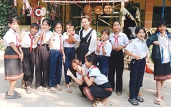 Từ bục giảng vùng cao đến hành trình ứng cử đại biểu Quốc hội của cô giáo người Ca Dong