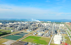 2 nhà máy lọc dầu trong nước hoạt động ra sao khi giá xăng dầu tăng vọt?