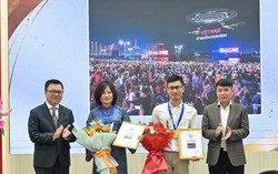 Trao giải cuộc thi ảnh báo chí "Việt Nam trên hành trình đổi mới"