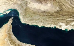 Tổng thống Mỹ Donald Trump chỉ thị hải quân phong tỏa eo biển Hormuz