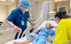 Bé trai 5 tuổi vượt cửa tử sau tai nạn xe khách trên đường lên Tam Đảo