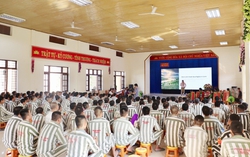 Trò chuyện về văn hóa đọc với hơn 250 phạm nhân