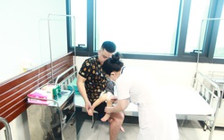 Chủ động nguồn thuốc, siết điều trị và giám sát để giảm tử vong tay chân miệng