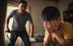 Vụ nghi bố đánh con trai tử vong ở Lào Cai: Khi đối thoại cha con đứt gãy