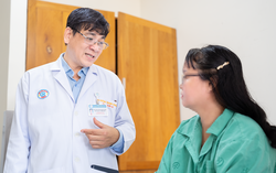 Điều trị hiệu quả cho 2 bệnh nhân ung thư vú mang đột biến gen di truyền