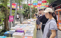 Hội sách Hà Nội: Hàng vạn đầu sách, ưu đãi 50% và nhiều hoạt động trải nghiệm thú vị