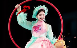 Hòa Minzy hé lộ màn trình diễn kỷ lục cùng 500 vũ công tại "Âm vang Tổ quốc"