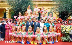 Tổng Bí thư, Chủ tịch nước và Phu nhân chủ trì Chương trình hữu nghị đặc biệt tại Hoàng Thành Thăng Long