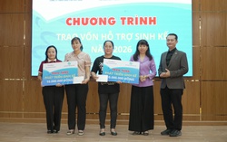 Trao vốn không hoàn lại - Tiếp sức cùng khát vọng vươn lên