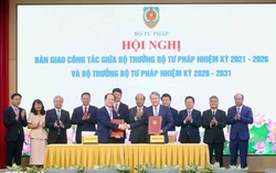 Chuyển giao công tác lãnh đạo Bộ Tư pháp giai đoạn 2026-2031
