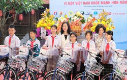 Bộ trưởng Y tế Đào Hồng Lan dự Chương trình "Vì một Việt Nam khỏe mạnh hơn"