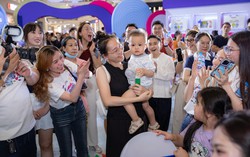 Ngày hội thôi nôi quy tụ hàng trăm gia đình, hướng tới xác lập kỷ lục Viêt Nam