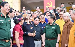 Đấu tranh phản bác quan điểm sai trái về đại đoàn kết toàn dân tộc và xây dựng nền quốc phòng toàn dân vững mạnh trong kỷ nguyên mới