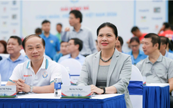Phó Chủ tịch - Tổng Thư ký Hà Thị Nga dự Khai mạc Giải bóng đá công nhân, viên chức Việt Nam 2026