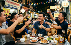 Chồng “vung tiền” mua danh thiên hạ, “đếm tiền” đi chợ với vợ con
