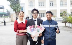 Nam sinh trường làng bất ngờ khi trở thành thủ khoa TSA đợt 3