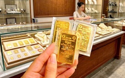 Giá vàng giảm gần 1 triệu đồng