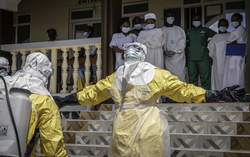 Thế giới báo động trước đợt bùng phát Ebola mới
