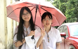 Thi vào lớp 10 ở Hà Nội: Thí sinh bắt đầu làm bài thi môn Ngoại ngữ