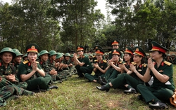 Thao trường đổ mồ hôi, tình đồng đội dâng đầy