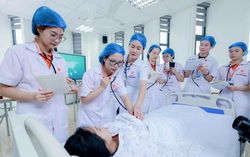 Y khoa không phải ngành có thể mở rộng tuyển sinh bằng mọi giá