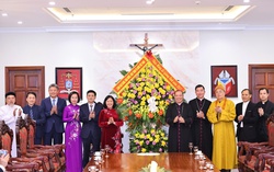 Đổi mới nội dung, phương thức hoạt động của MTTQ Việt Nam, các tổ chức chính trị - xã hội trong công tác tín ngưỡng, tôn giáo