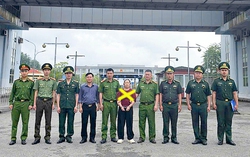 Nữ đối tượng truy nã đặc biệt về ma túy bị bắt sau gần 8 năm trốn chạy