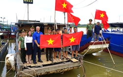Tiếp thêm động lực cho người dân đất Mỏ nơi đầu sóng