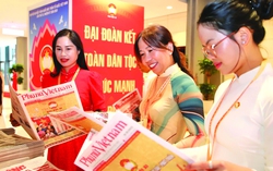 Báo chí - Từ "người đưa tin" đến "người kiến tạo niềm tin"
