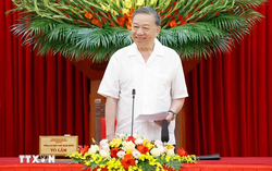 Đổi mới phương thức lãnh đạo của Đảng để làm cho đất nước phát triển bền vững