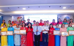 Hội LHPN TPHCM tuyên dương 166 "bông hoa" học tập và làm theo Bác