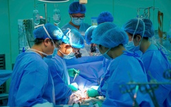 Cứu sống bệnh nhi 13 tuổi bị suy tim giai đoạn cuối