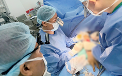 Tái tạo vùng kín của nam bệnh nhân bị tổn thương nặng do bỏng điện cao thế